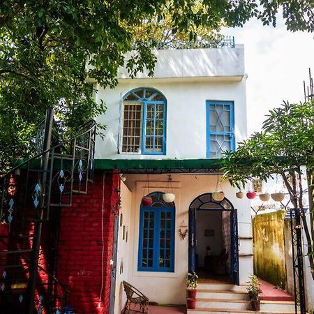 Blue Door Villa By Homeyhuts Rajpur Exterior photo