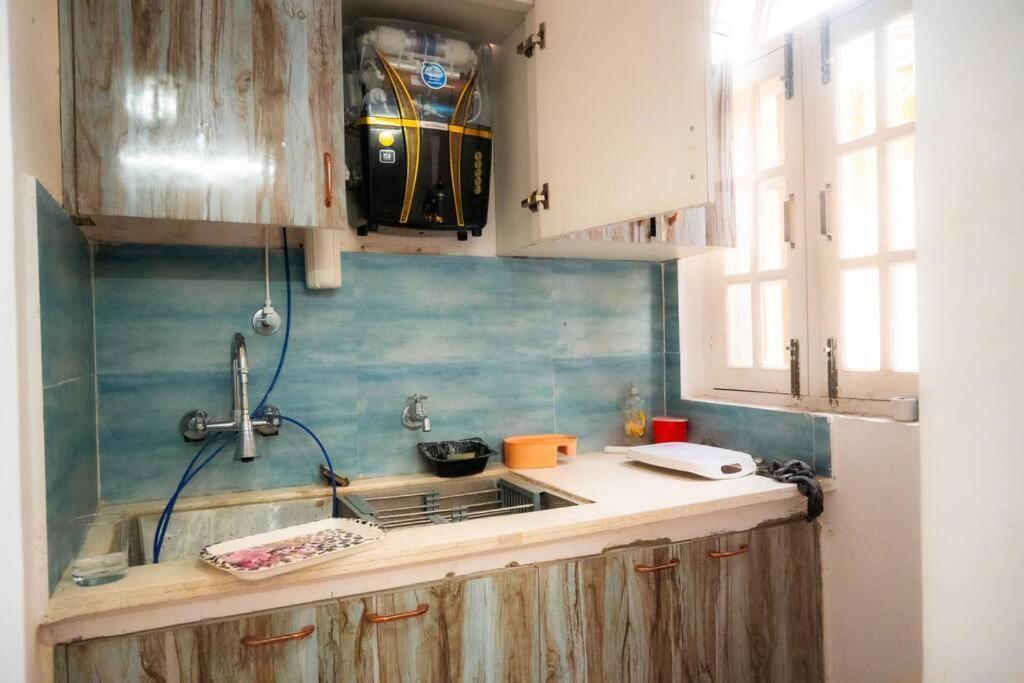 Blue Door Villa By Homeyhuts Rajpur Exterior photo
